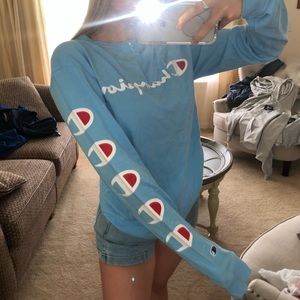 Men’s Champion long sleeve